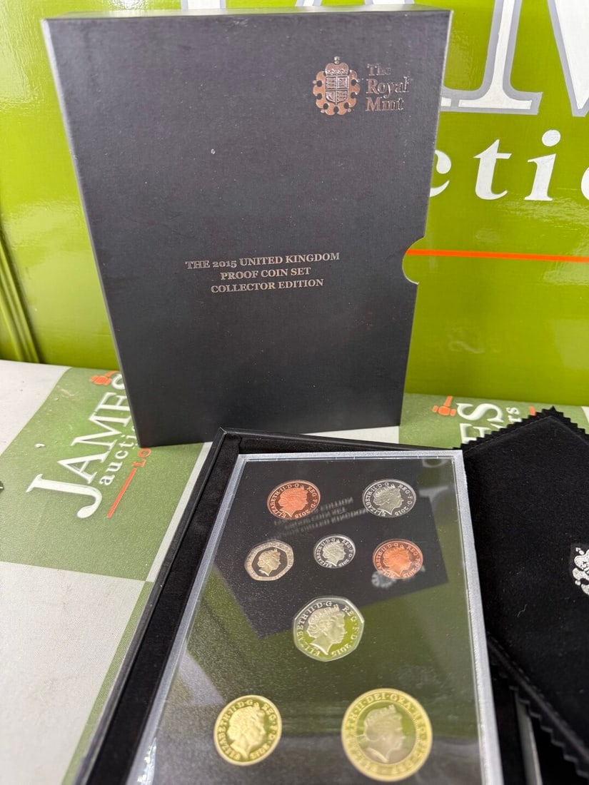 Royal Mint 2015 United Kingdom Collector Edition Coin Set - 10
