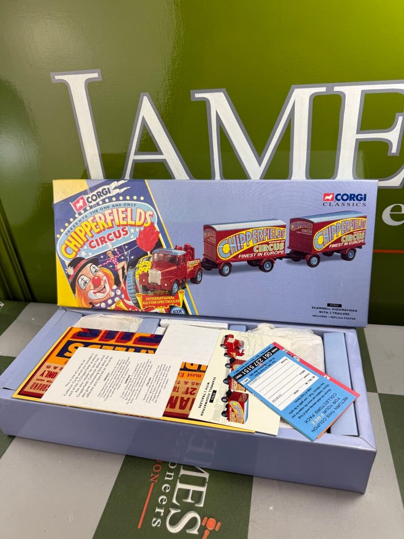 Chipperfields Circus Corgi Classics Collection 97915 Scammel Highwayman X 2 Trailers - 2