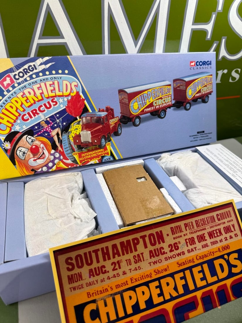 Chipperfields Circus Corgi Classics Collection 97915 Scammel Highwayman X 2 Trailers - 4