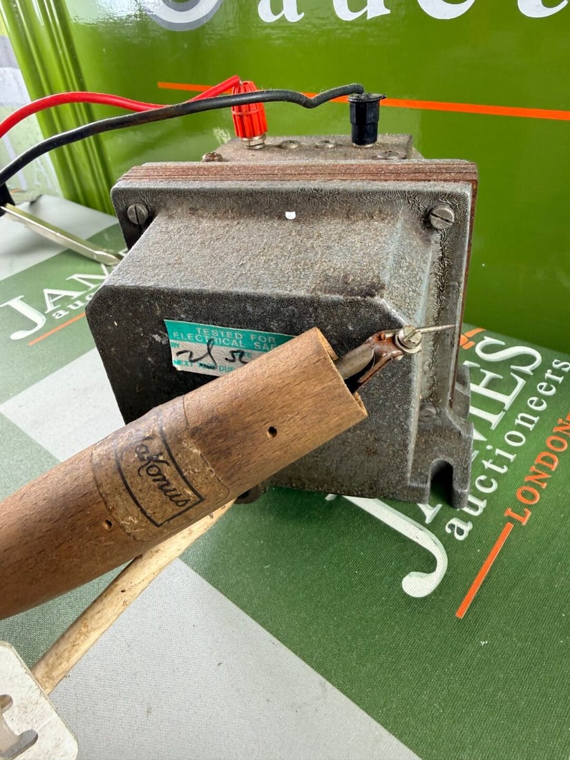 Vintage Makonas Etching Electric Engraving Tool - 2