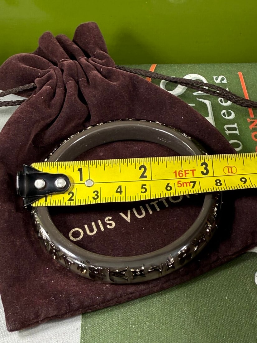 Louis Vuitton Paris Gold Flake Inclusion Monogram Bangle - 3