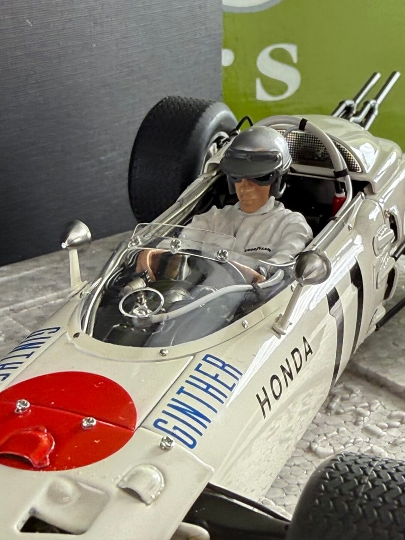 Auto Art-1:18 Scale Honda RA272 Mexico F1 GP Winner Special Edition.Rrp£425 - 8