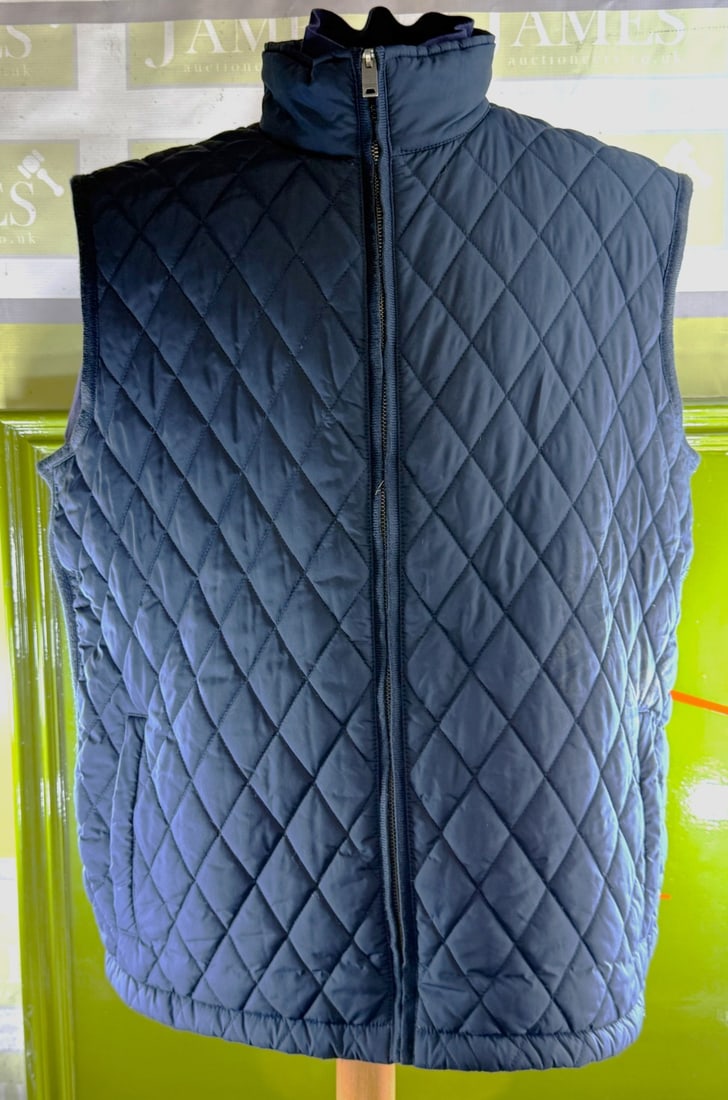 Hackett London -Classic Navy Designer Under Jacket Sports Gillet: Hackett London -Classic Navy Designer Under Jacket Sports Gillet-Size xL