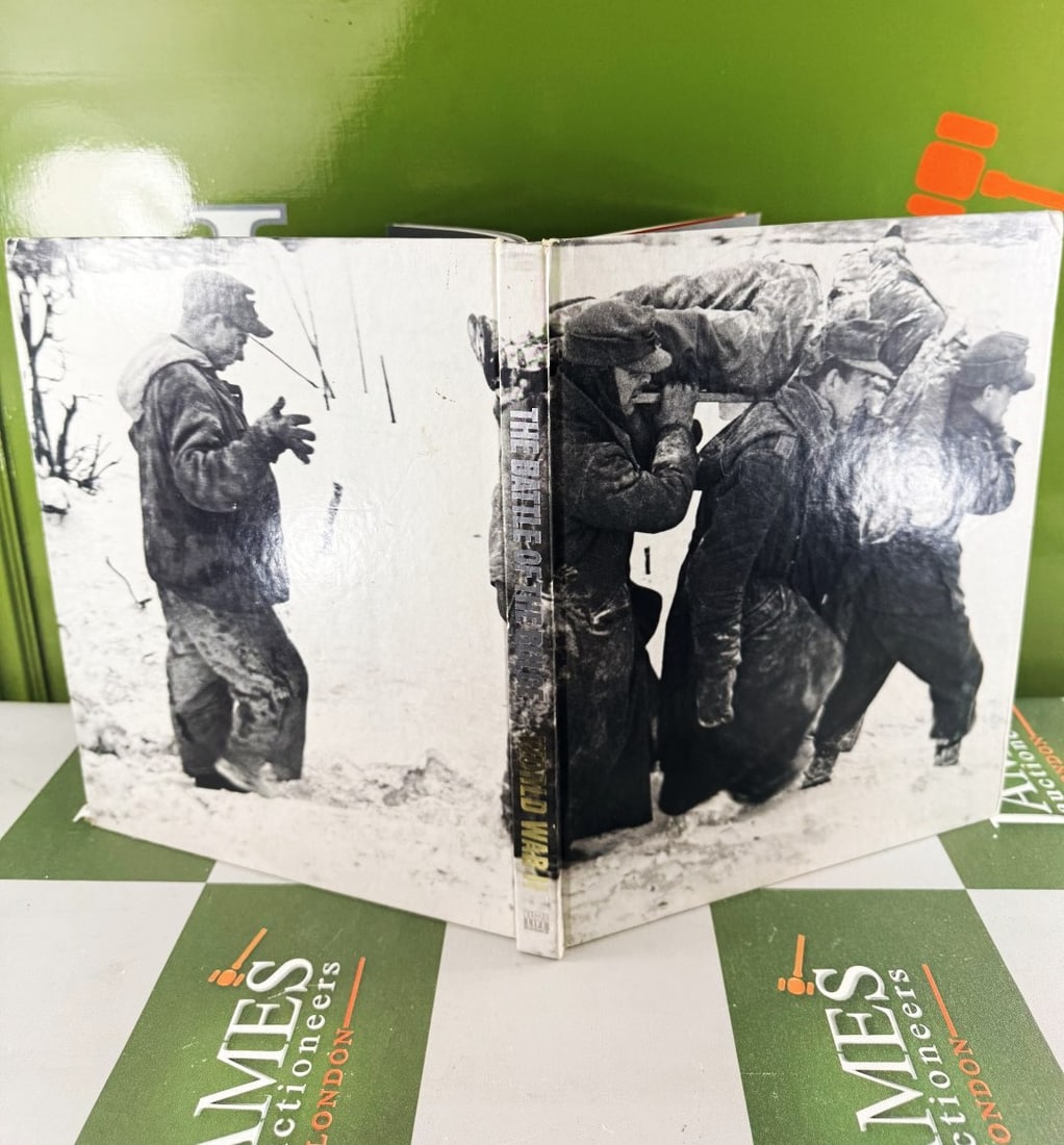 WW II -Battle Of The Bulge Hardback Book: WW II -Battle Of The Bulge Hardback Book, private vendor collection