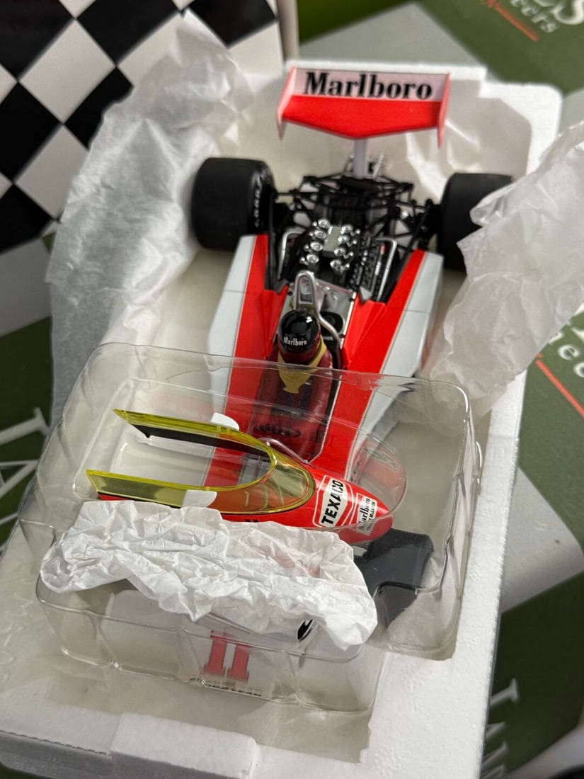 McLaren Ford M23 -J. Hunt 1976 Ltd Edition of 750 Models - 7