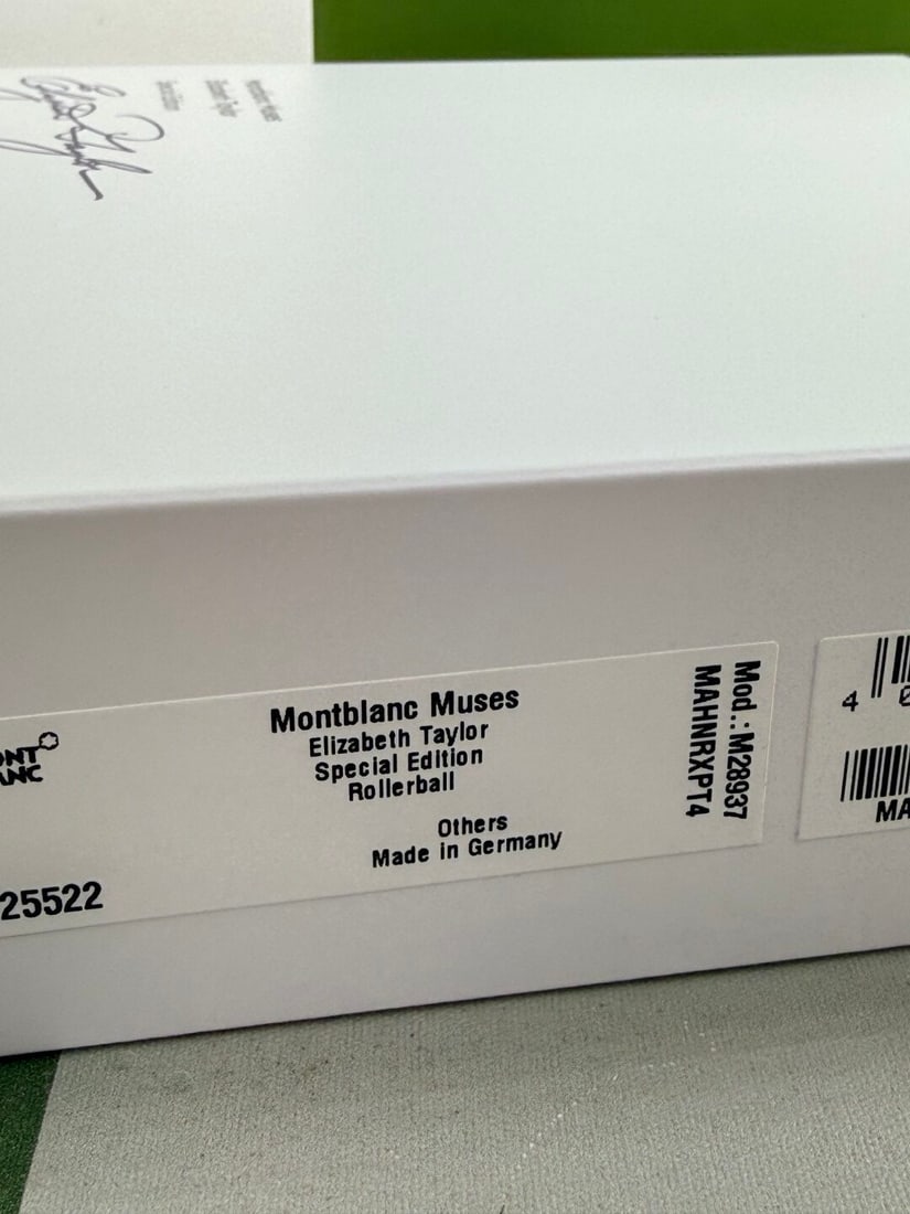 Montblanc Elizabeth Taylor Muses Special Edition Rollerball - 3