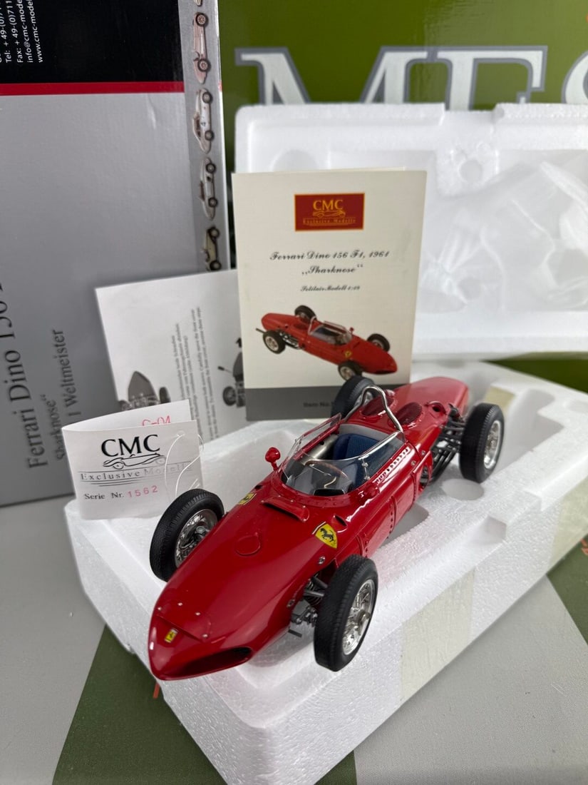 CMC 1:18 Ferrari Dino 156 Sharknose F1 Weltmeister-1961 M078 - 3
