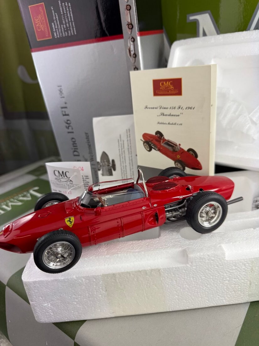 CMC 1:18 Ferrari Dino 156 Sharknose F1 Weltmeister-1961 M078 - 4