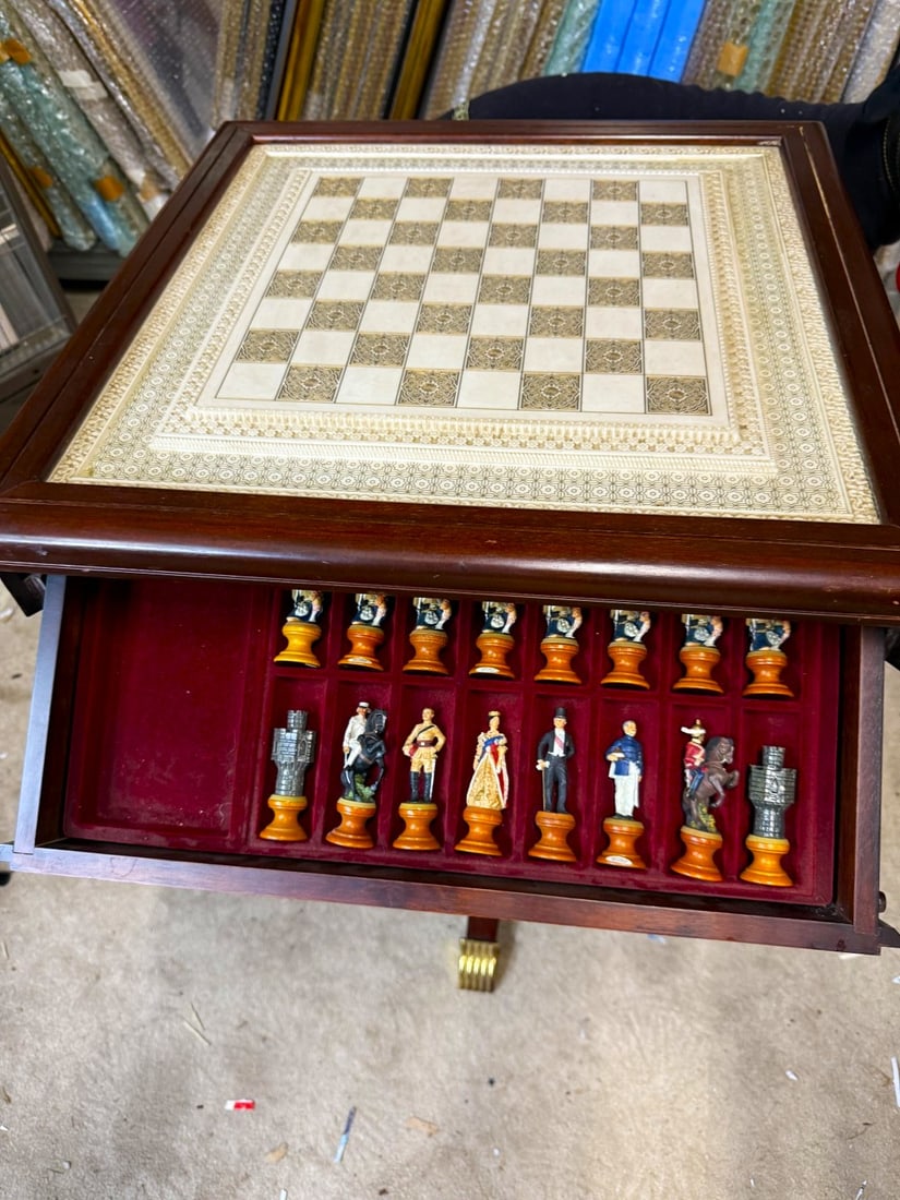 The Raj Hand Painted India-British War 1857 Game Chess With Table - 16