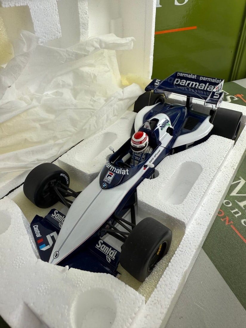 Minichamps 1:18 Brabham BMW (N. Piquet) World Champion 1983 - 2