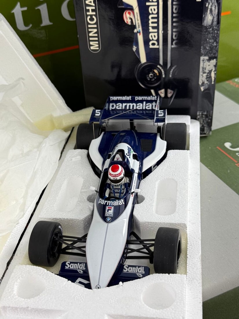 Minichamps 1:18 Brabham BMW (N. Piquet) World Champion 1983 - 5