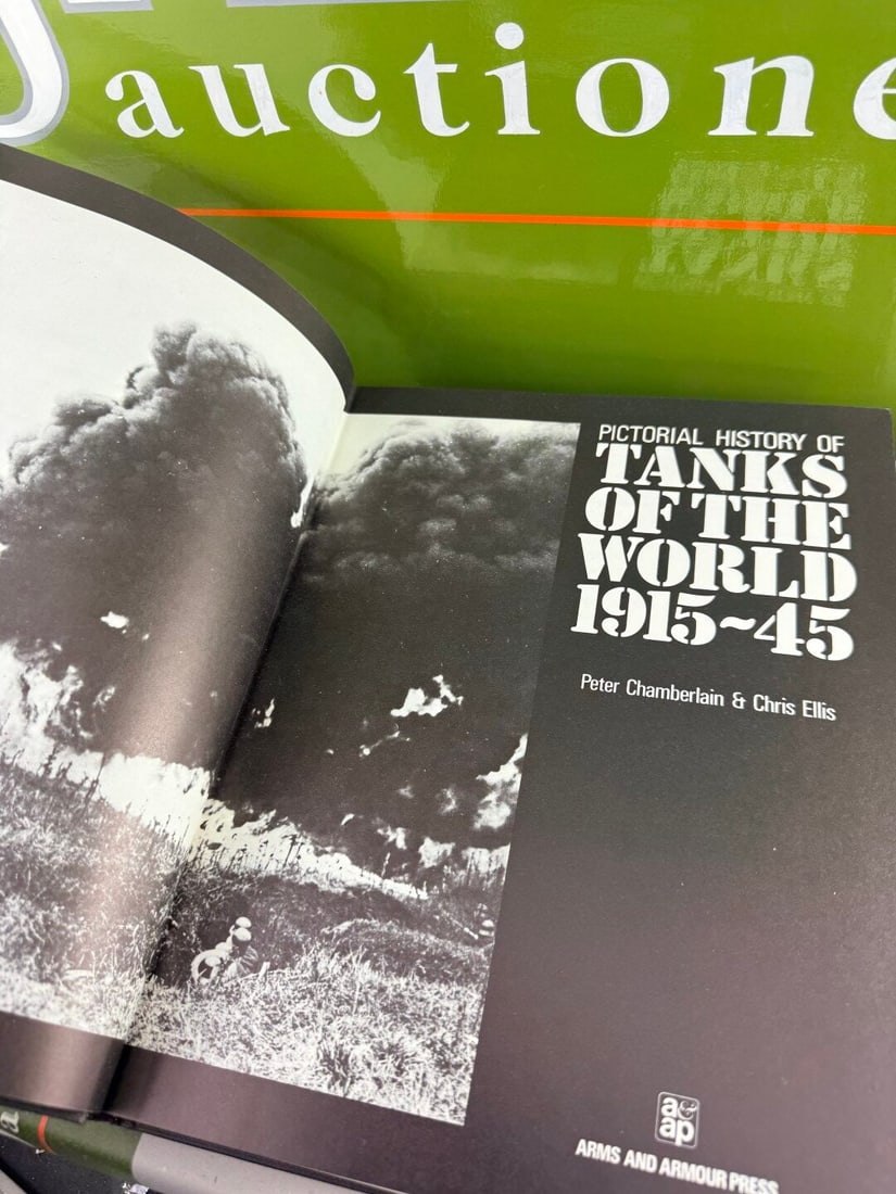 Pictorial History Of World War Tanks 1915-1945 - 3