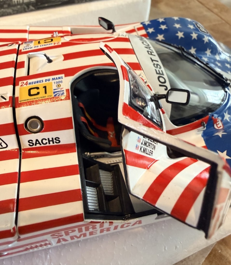 Minichamps 1/18 Porsche 956L Stars & Stripes Follmer/Morton/Miller 24H Le Mans 1986 - 4