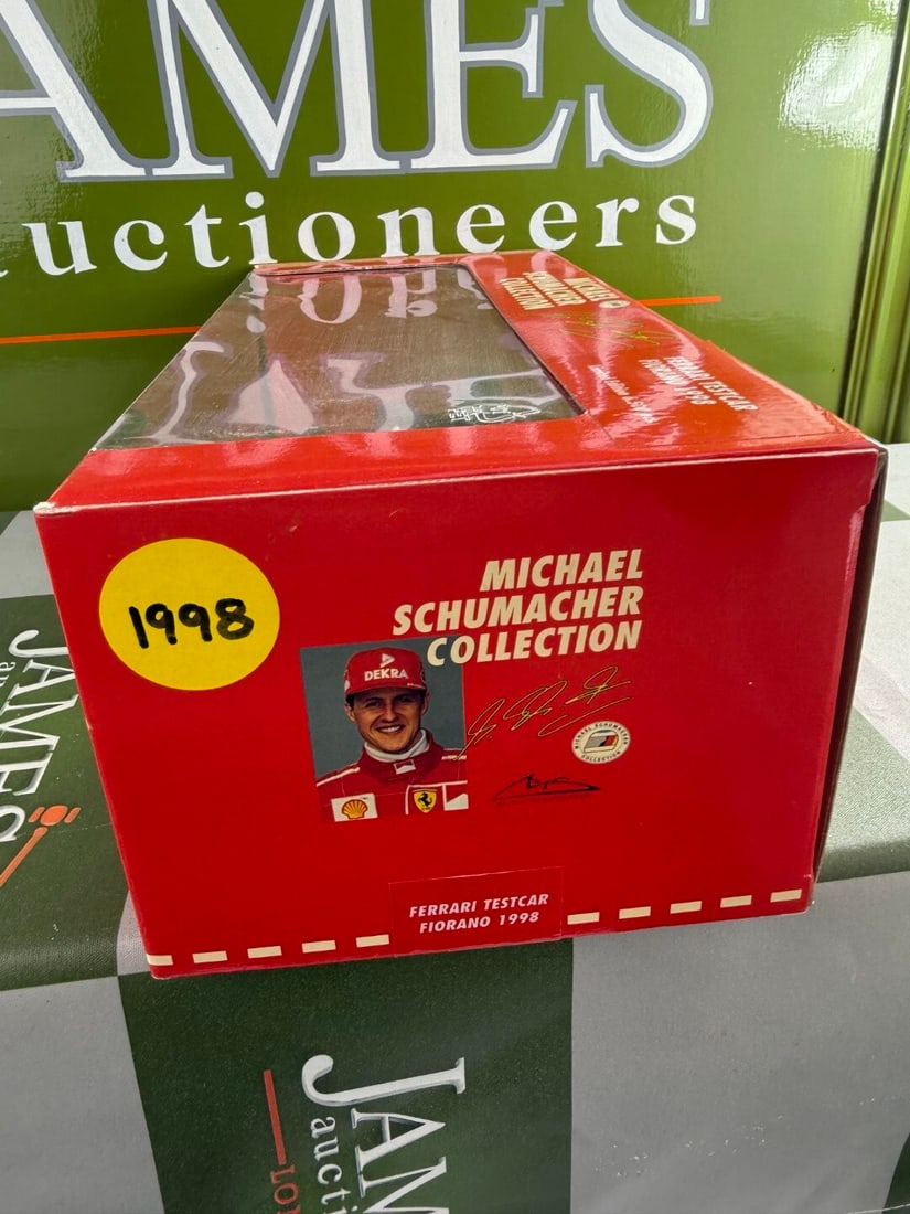 Michael Schumacher Collection 1:18 Ferrari Test Car Fiorano - 2