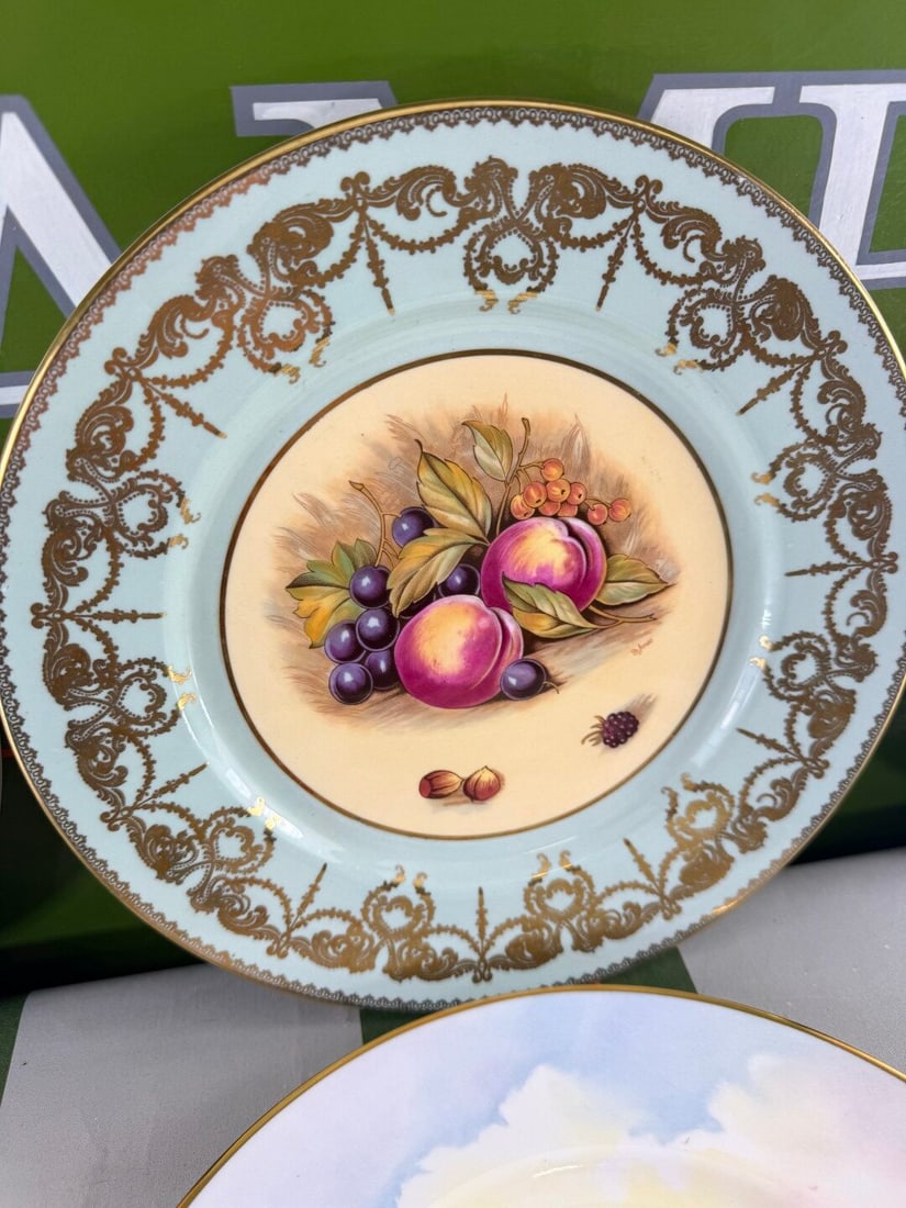 Nice Collection of Four Premium Quality Bone China Plates - 3