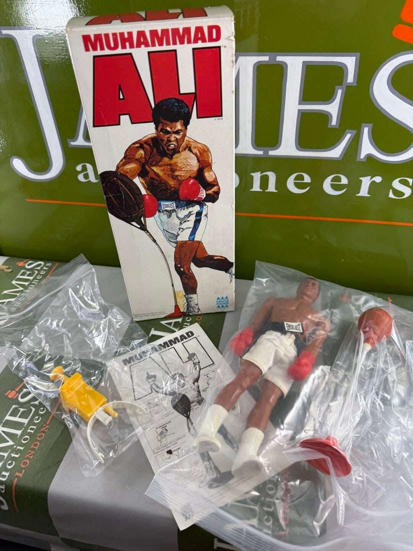 Denys Fisher-Original Vintage Muhammad Ali 1976 Boxing Interest. - 7