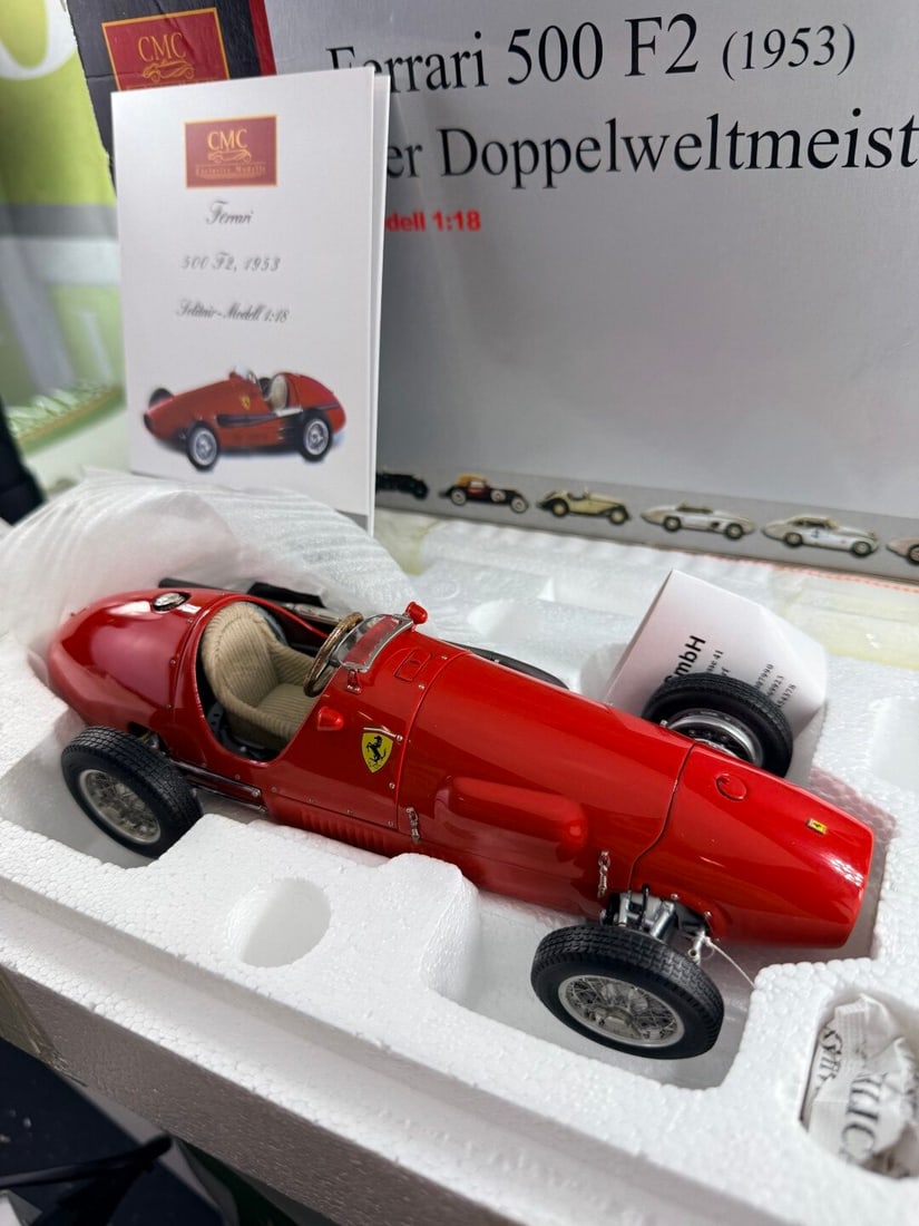 CMC-1:18 Scale M-056 Ferrari 500 F2 (1953) Der Doppelweltmeister: CMC, a boxed 1:18 Scale M-056 Ferrari 500 F2 (1953) Der Doppelweltmeister. Although not checked for completeness conditions generally appear Near Mint
