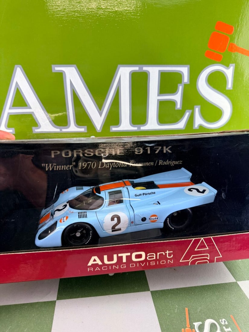 AutoArt 1/18 scale Porsche 917K Gulf Winner 1970 Daytona Kinnunen / Rodriguez. - 5
