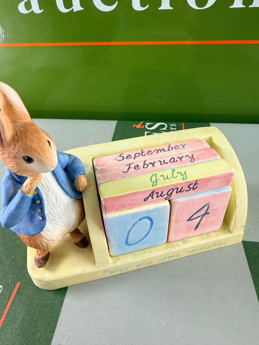 Border Fine Arts Porcelein Peter Rabbit Perpetual Calander: Border Fine Arts Porcelein Peter Rabbit Perpetual Calander