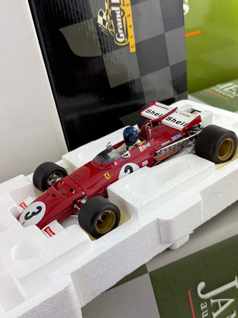 Grand Prix Classics 1:18 Ferrari 3.12B #3 (J. Ickx) 1970: Grand Prix Classics 1:18 Ferrari 3.12B #3 (J. Ickx) 1970- A rare undisplayed example complete as pictured with original packaging-Mint Example.