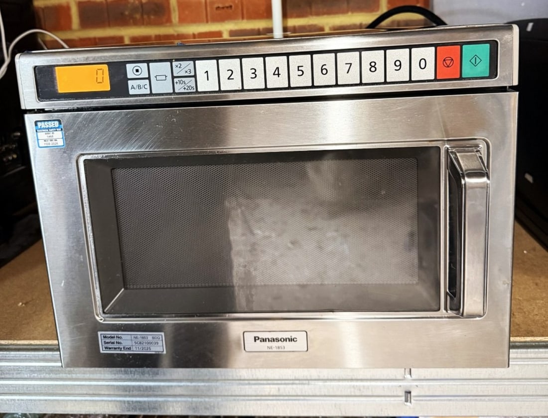 Panasonic NE-1853 Commercial Catering 1800w Microwave Oven: Panasonic NE-1853 Commercial Catering 1800w Microwave Oven, as pictured in full working order.