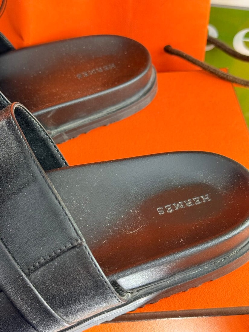 Hermes Paris Leather Calfskin & Kelly Buckle Sliders Size 9 GBP 1150 - 5