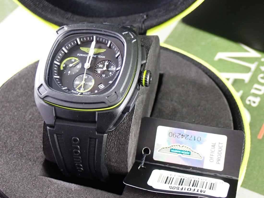 Aston Martin Official Mercandise F1 Team-Chronograph Watch, Black Carbon Edition, (1 of 8)