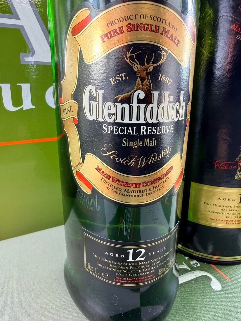 Glenfiddich 70cl Aged 12 years & Box Tube - 2