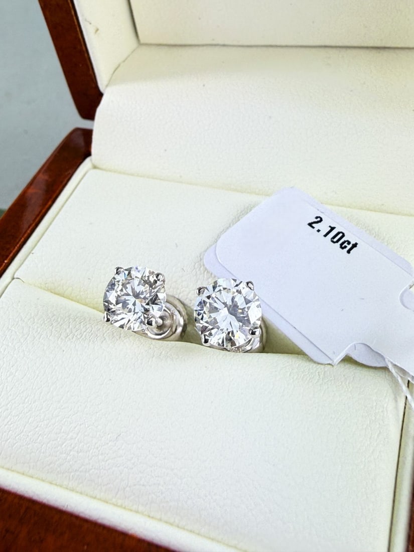 2.10 Carat Round Cut D/VVS2 Diamond Stud Earrings Set In 14 Carat Gold - 6