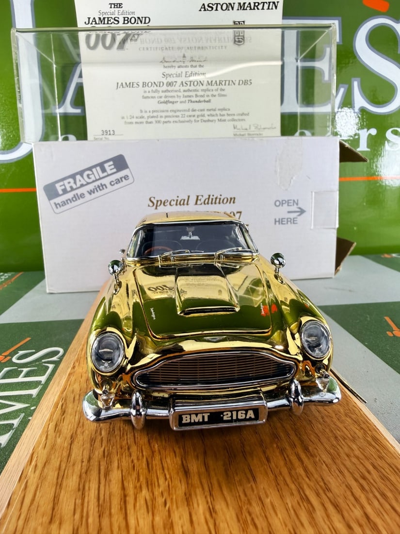 A Ltd Edition 22 Carat Gold Plated James Bond Aston Martin DB5 - 10
