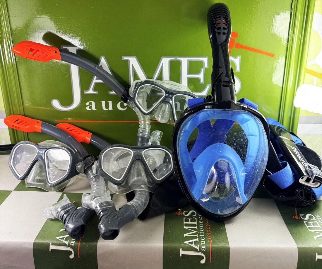 Family Set of Snorkling Equipment X 5 (1 of 4)