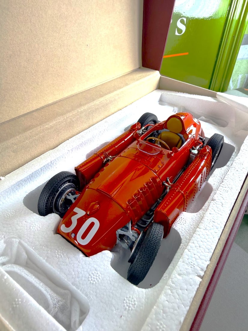 CMC Lancia D50-1:18 Scale -1955 Monaco GP-Eugenio Castellotti - 2