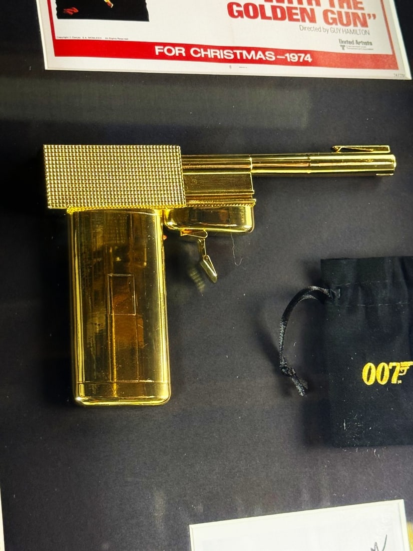 James Bond 007 The Man With The Golden Gun Montage - 7