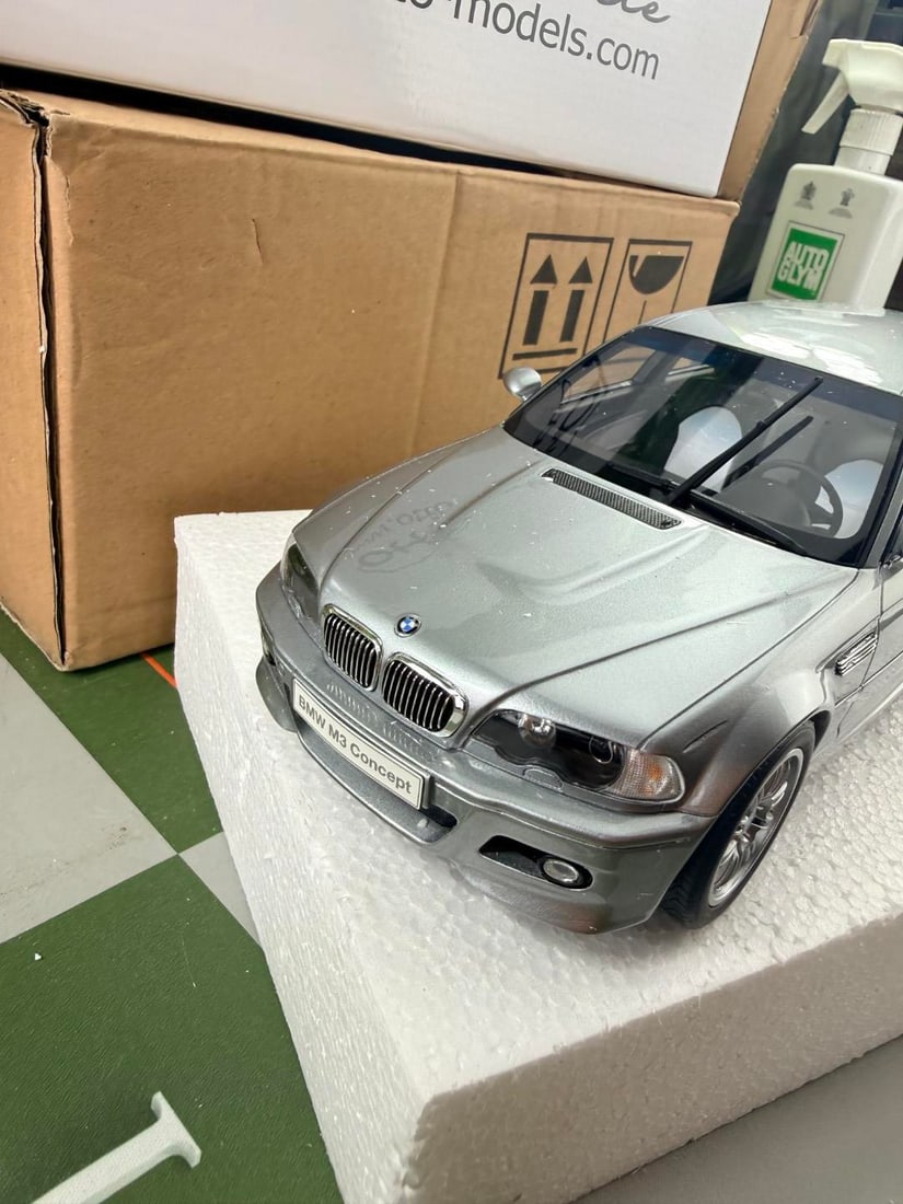 Otto Models Bmw E46 M3 Touring Concept 1:18 - 5