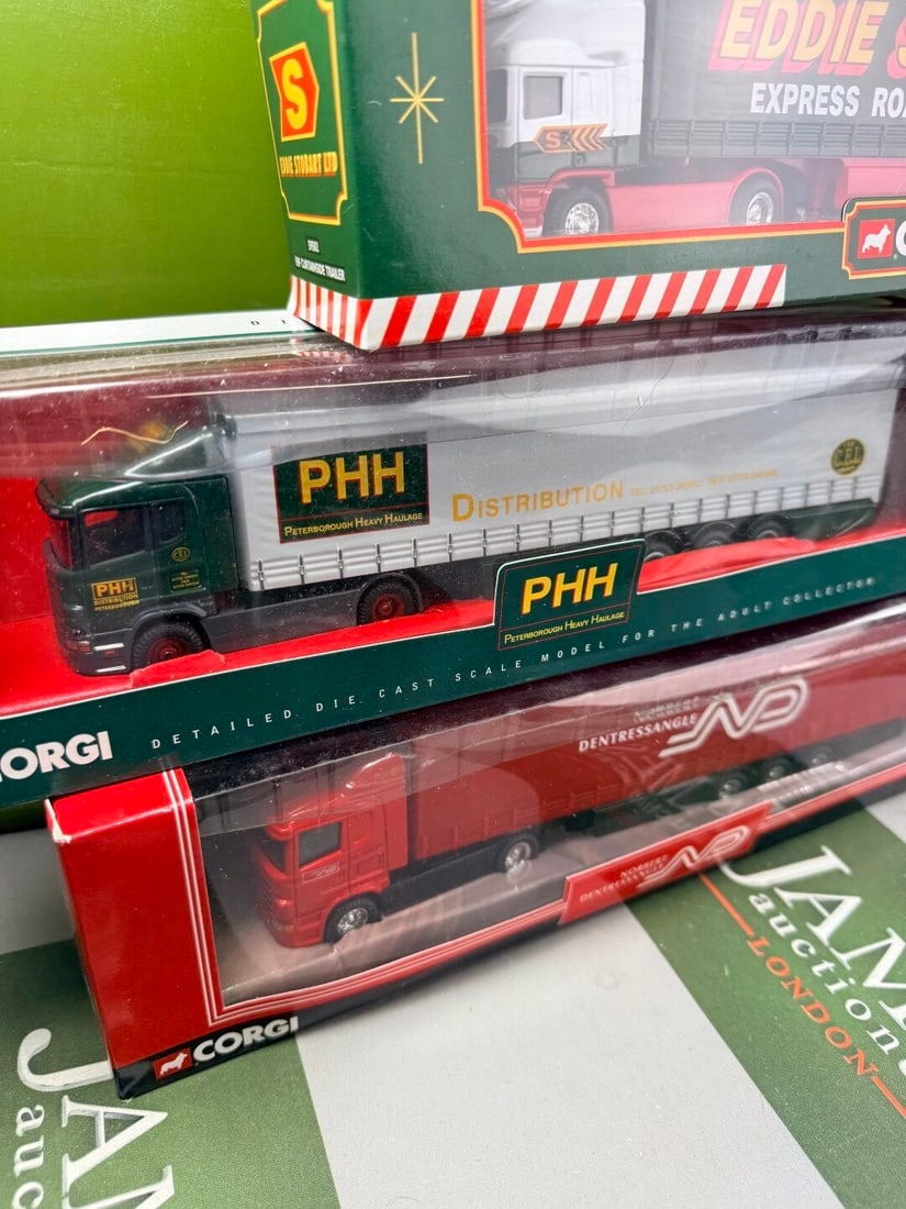 Collection of Five Various Die Cast 1:50 Scale Commercial Trucks - 3