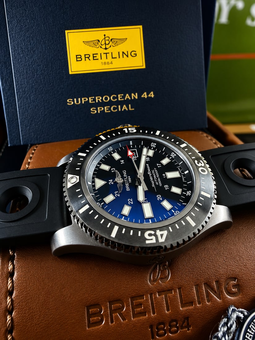 Breitling Superocean Blacksteel Special 44mm Ceramic Bezel Full Set M17393: Breitling Superocean Blacksteel Special 44mm Ceramic Bezel Full Set M17393,waterproof-100 m (10 ATM),full set including box, warranty card etc,luminous markers and hands,fully serviced in Dec 23