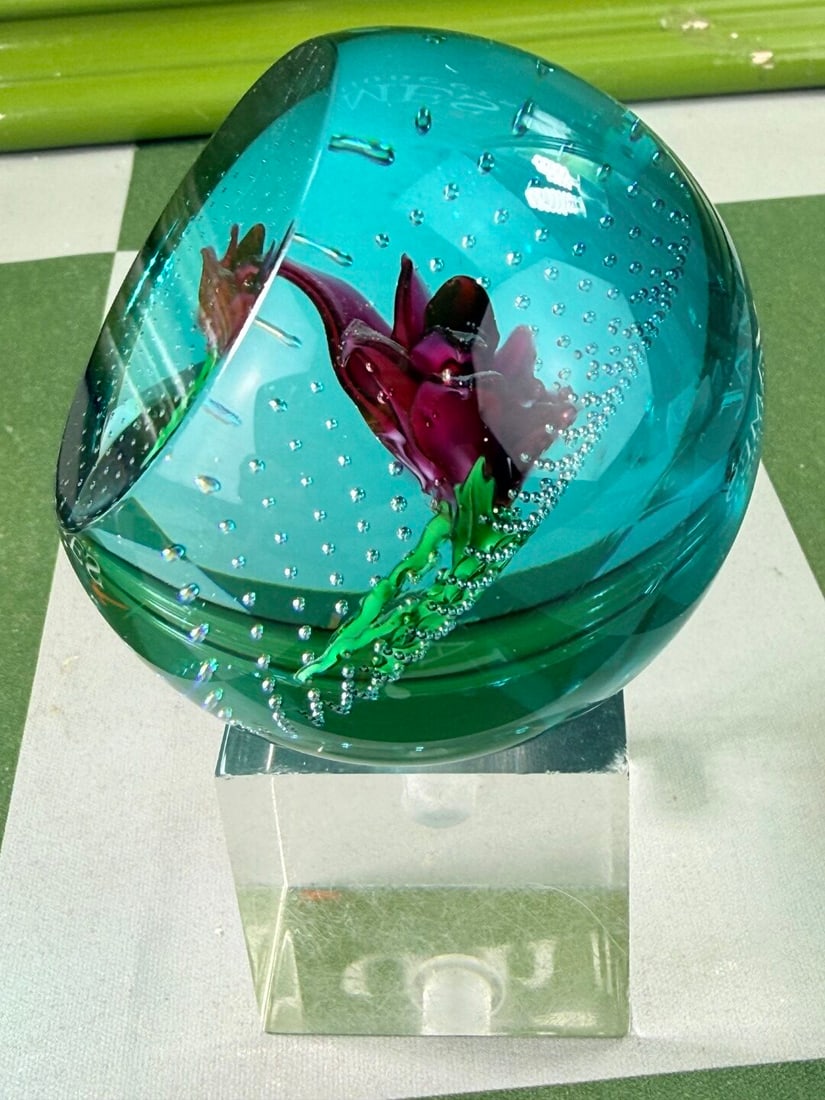 Vintage Paperweight Rose Flower - 2