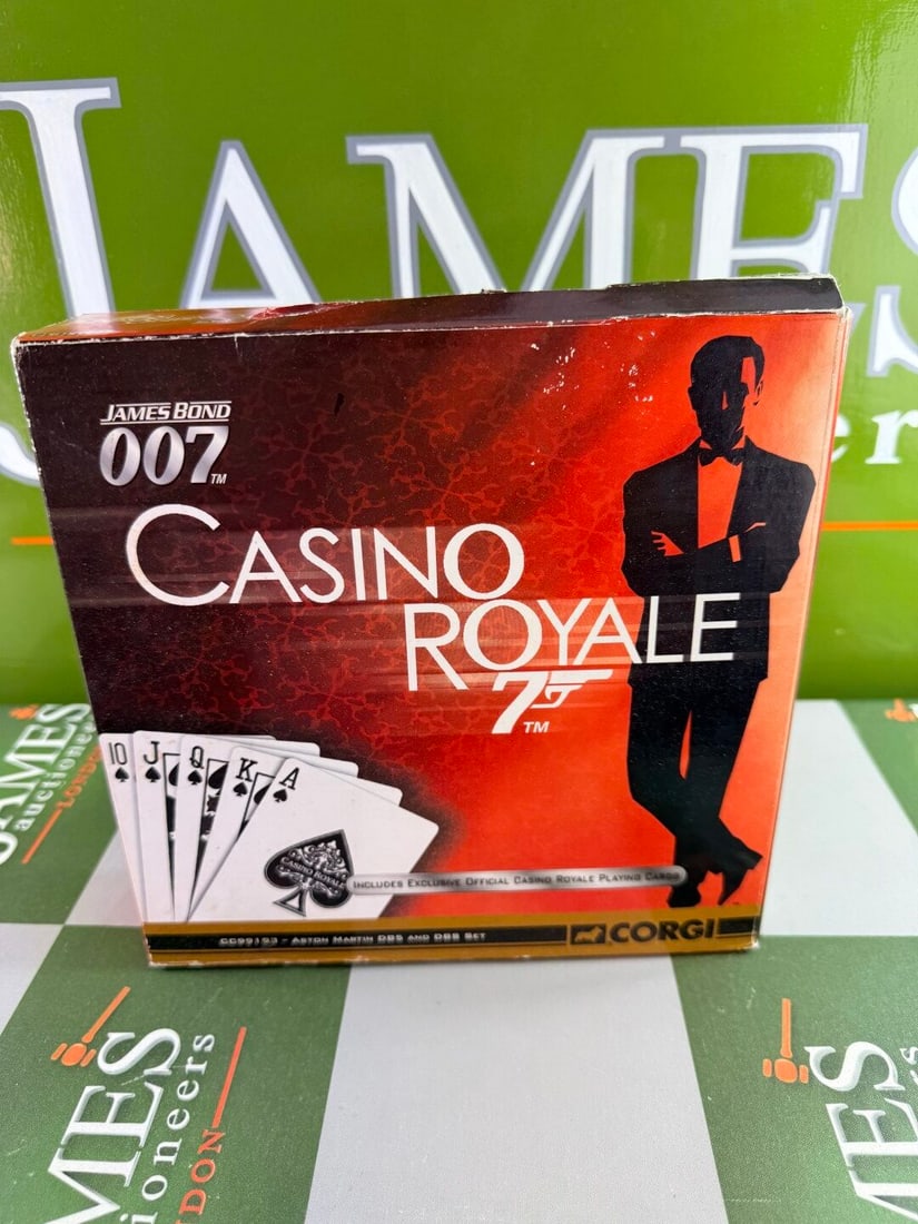 Casino Royale james Bond Corgi Aston DBS and DB5 & Playing Cards - 7
