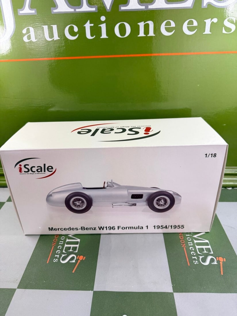 Mercedes Benz W196 Formula 1 iScale Die Cast 1:18 Scale - 2