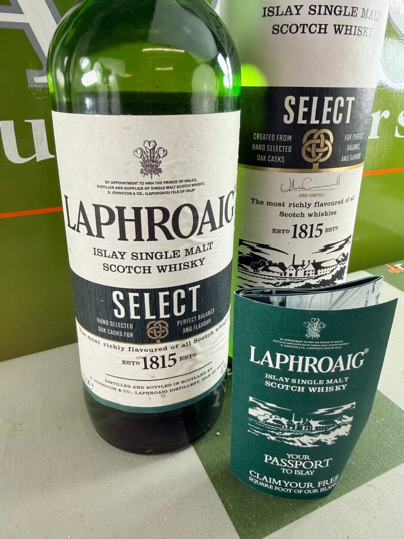 70cl bottle of Laphroaig Select Whiskey & Tube Box - 2