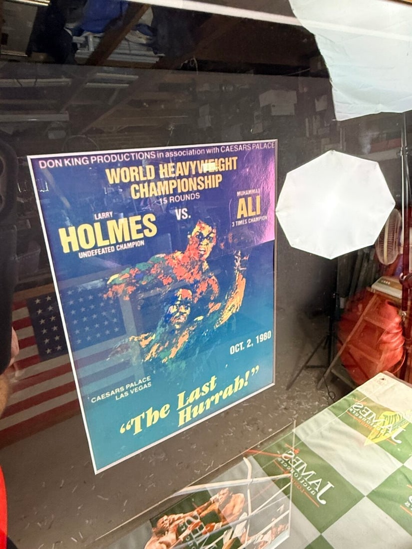 Boxing Interest-Muhammad Ali & Larry Holmes` The Last Hurrah` October 2nd-1980 - 4