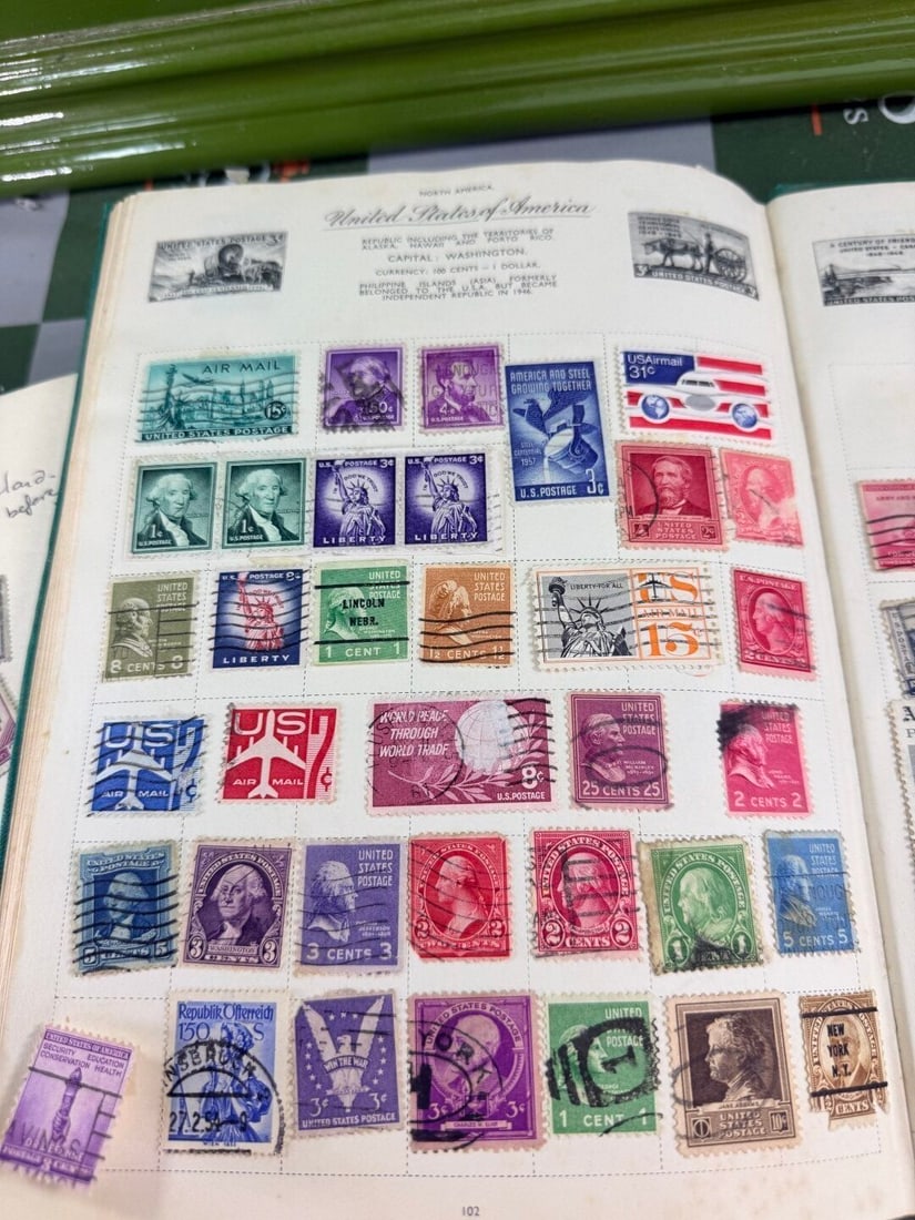 Royal Mail World Stamp Collection Book - 12