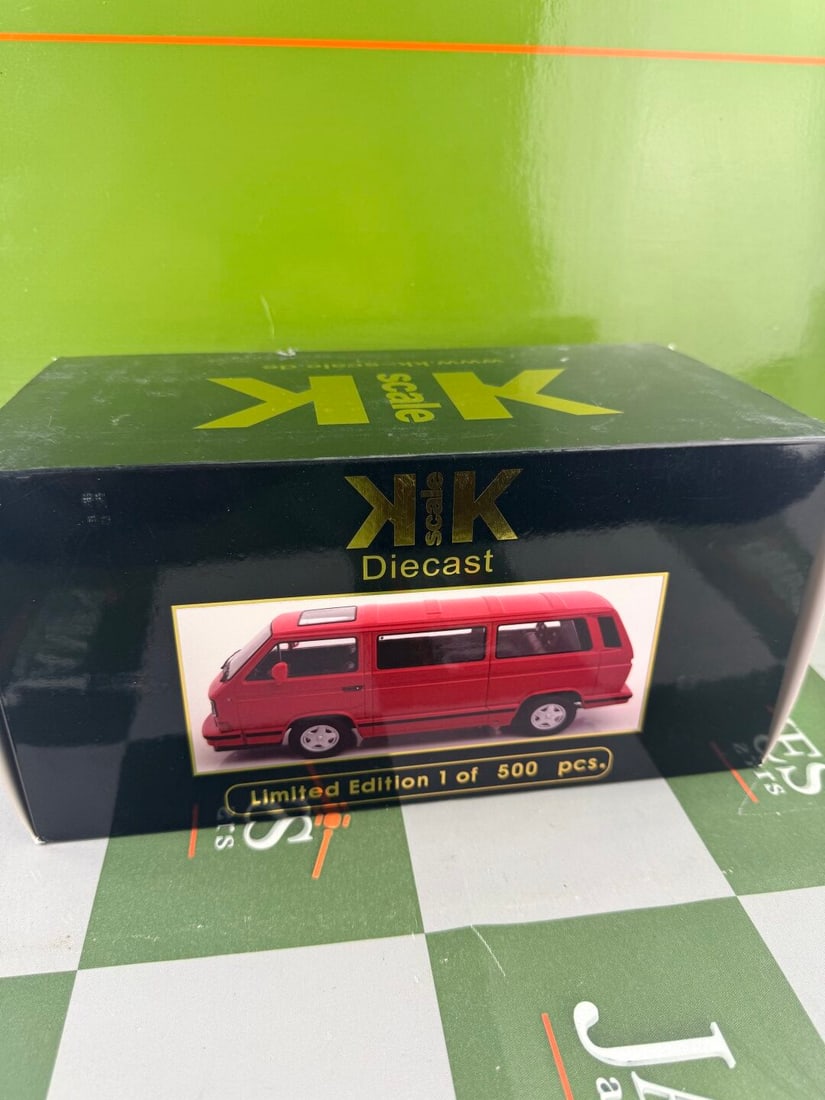 KK Diecast VW Kamper 1:18 Scale - 5