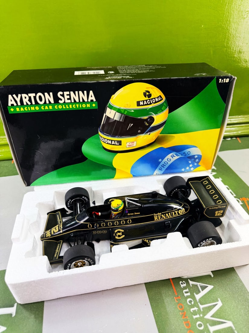 Minichamps 1/18 Scale Ayrton Senna Racing Car Collection Lotus Renault 97T 1985 - 3