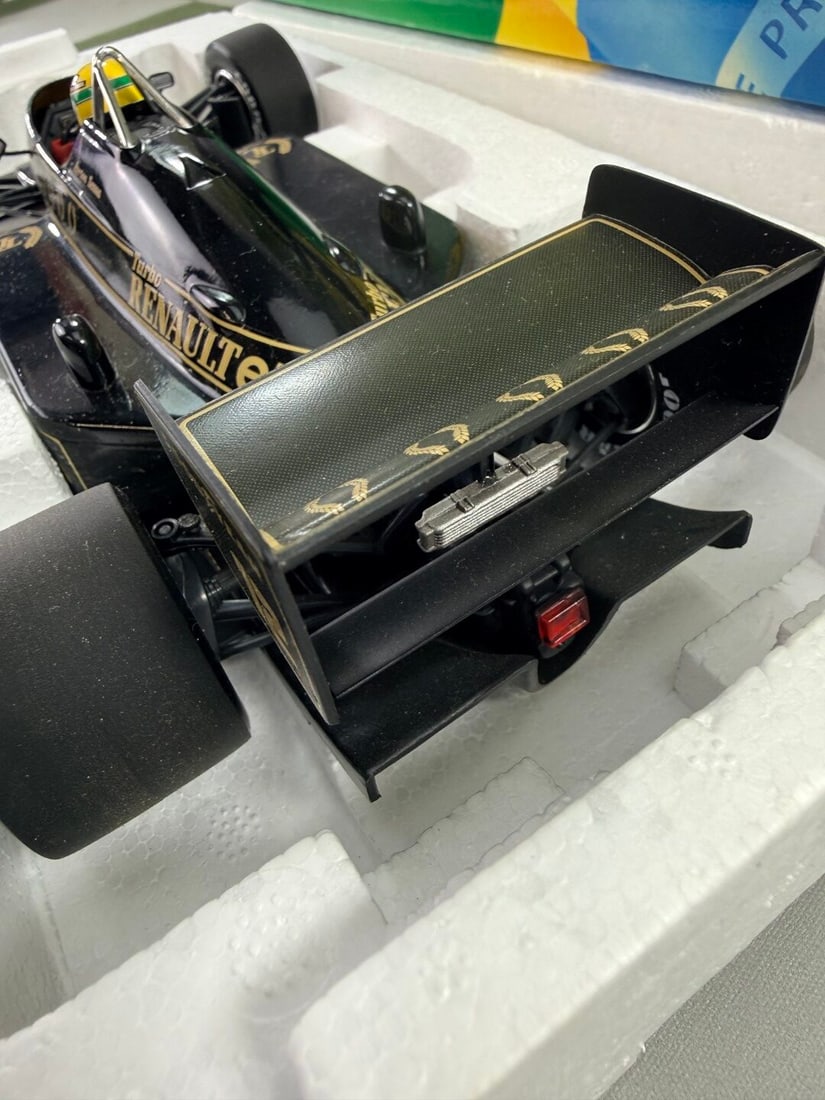 Minichamps 1/18 Scale Ayrton Senna Racing Car Collection Lotus Renault 97T 1985 - 9