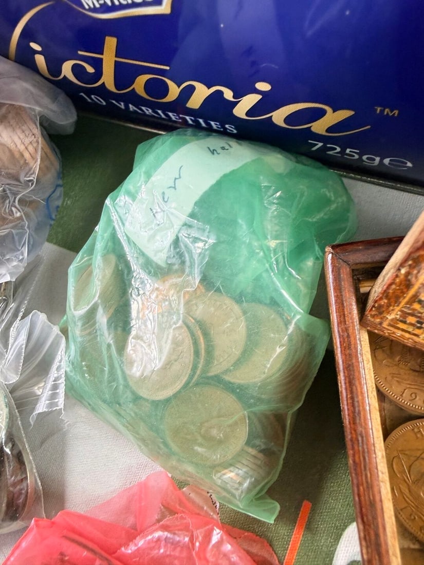 Large Collection Of Vintage & Modern Coinage - 4