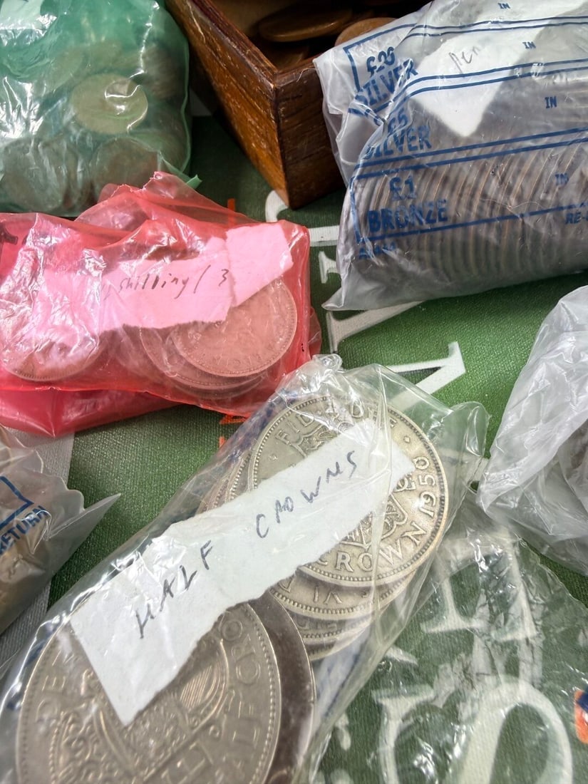 Large Collection Of Vintage & Modern Coinage - 7