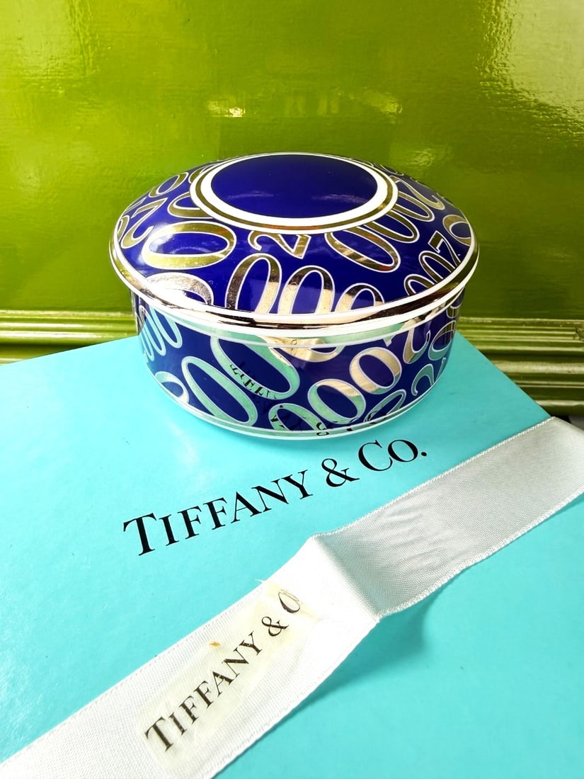 Tiffany & Co Millennium 2000 Trinket Box Blue Porcelain (1 of 6)