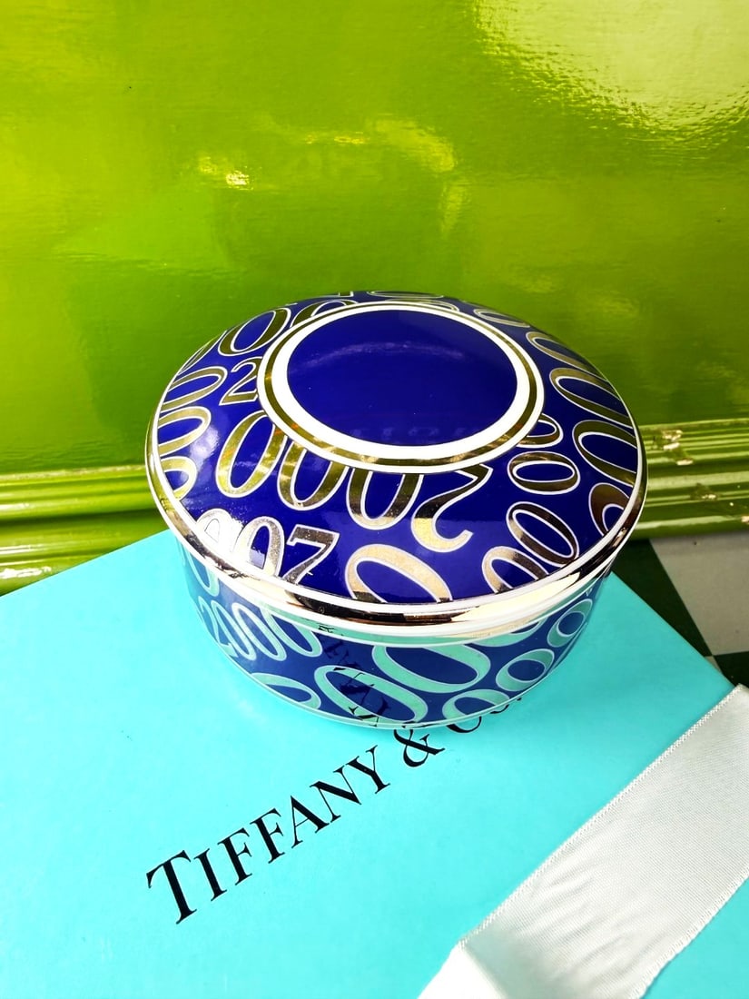 Tiffany & Co Millennium 2000 Trinket Box Blue Porcelain - 2