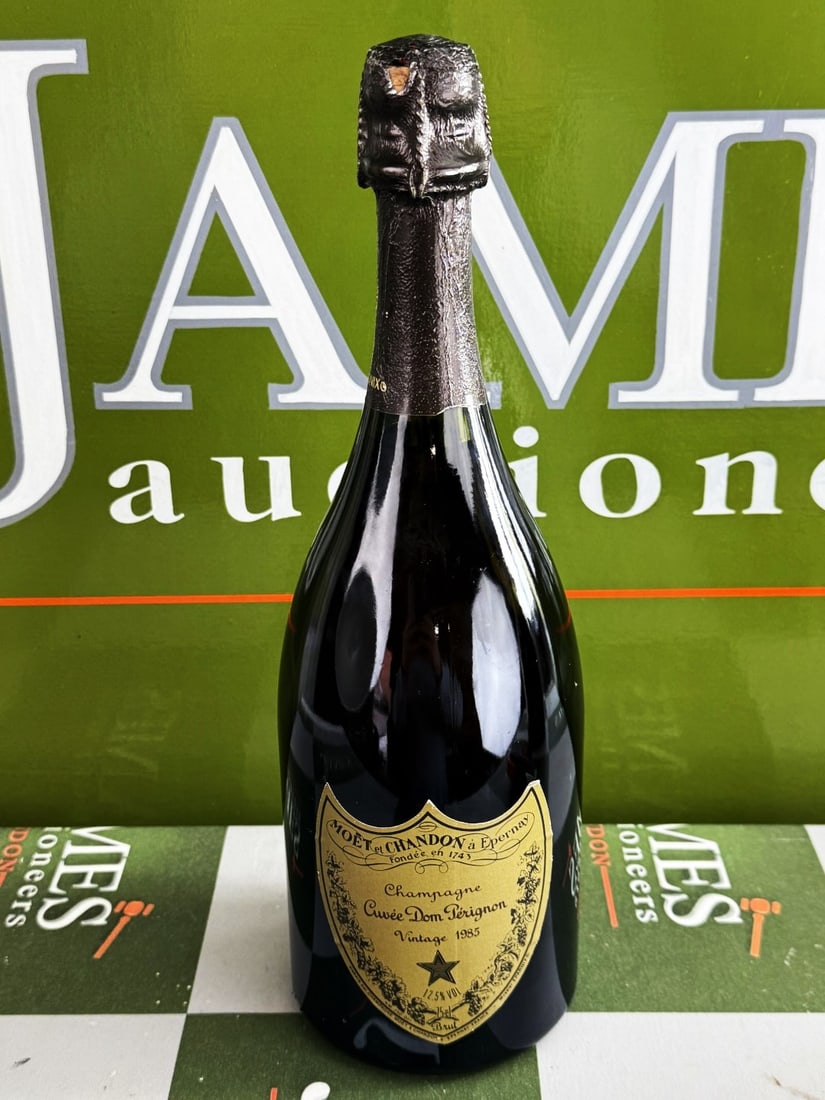 Mot & Chandon, Cuve Dom Perignon 1985 Vintage Champagne, 12.5% vol, 75cl (1 of 4)